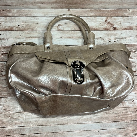 NWT Worthington Bone March Krinkle Handbag Shoulder Bag Crossbody purse - Picture 1 of 16